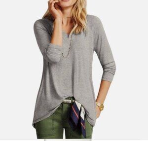 CAbi OFFHAND Tunic Tee Womens M Heather Gray Long Sleeve Placket V-Neck #5325